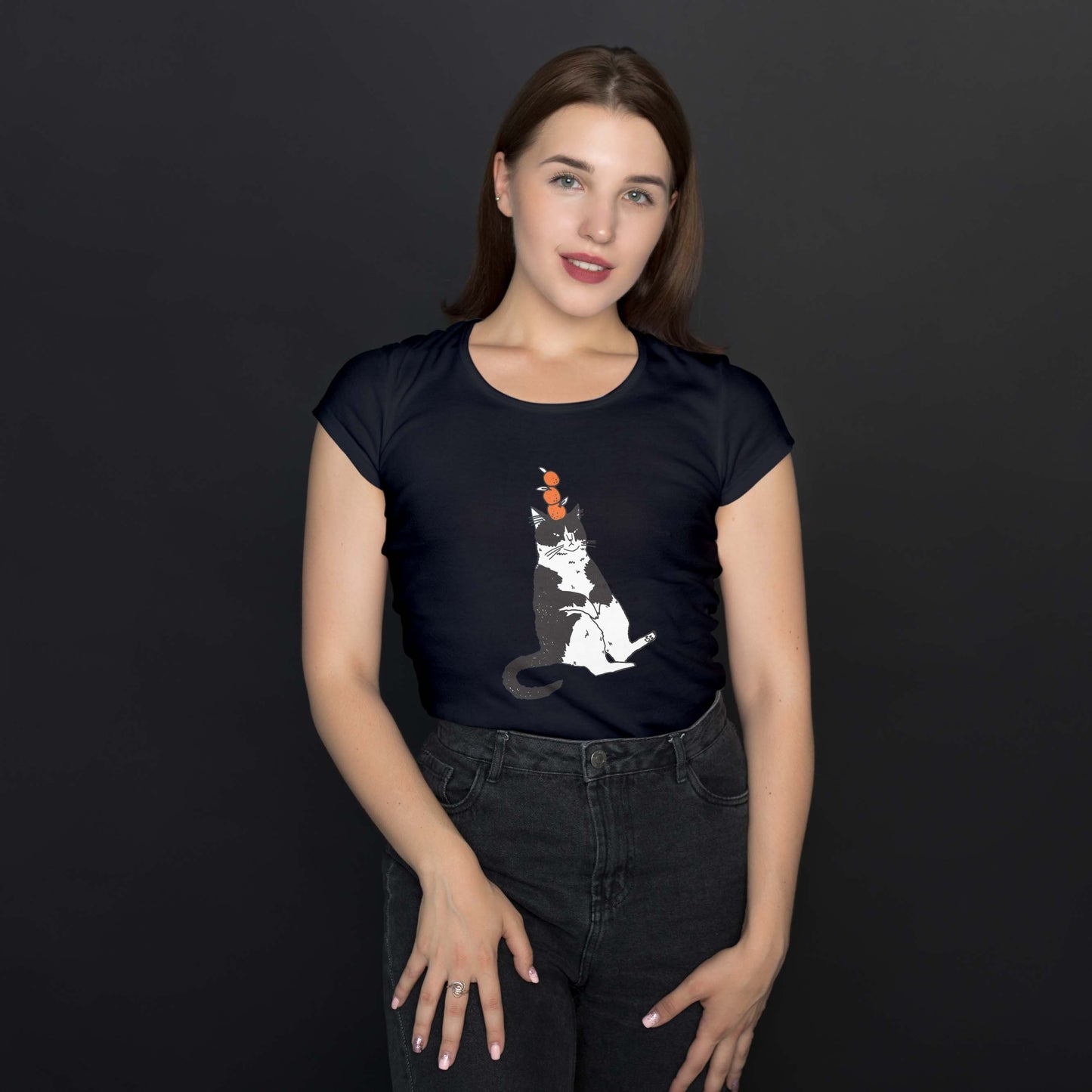 Camiseta Baby Look "Gatinho Equilibrista"